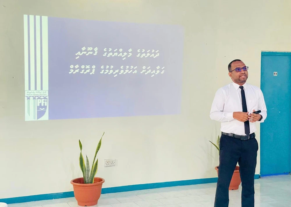 photo for ދައުލަތުގެ މުވައްޒަފުން ދައުލަތުގެ މާލިއްޔަތުގެ ގަވާއިދަށް އަހުލުވެރިކުރުމުގެ ގޮތުން މާލީ ވުޒާރާއިން